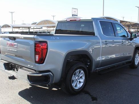 Used 2024 GMC Sierra 1500 SLE image 3