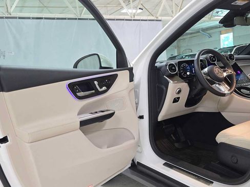 Certified 2026 Mercedes-Benz GLC 300 4MATIC image 19