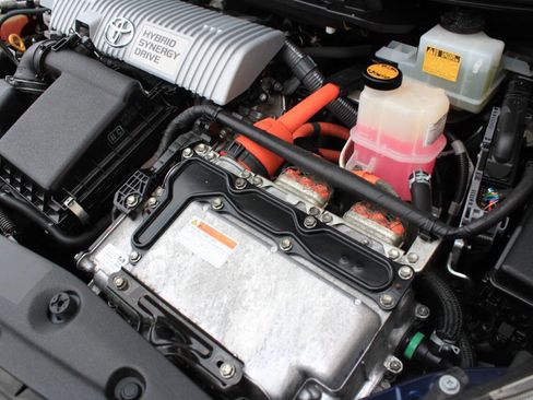 Used 2011 Toyota Prius Five image 25