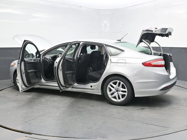 Used 2015 Ford Fusion SE FWD image 45