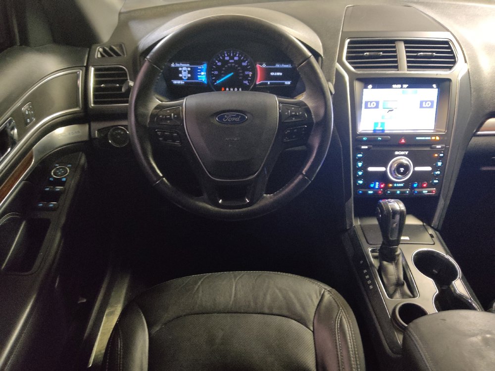 Used 2019 Ford Explorer Limited w/ Class III Trailer Tow Package FWD image 22
