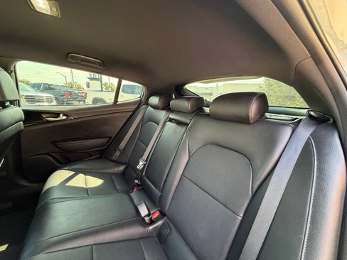 Used 2023 Kia Stinger GT-Line AWD/4WD image 32