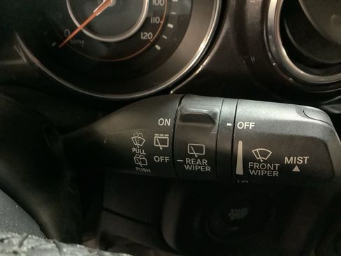 Used 2021 Jeep Wrangler Unlimited Sahara image 28