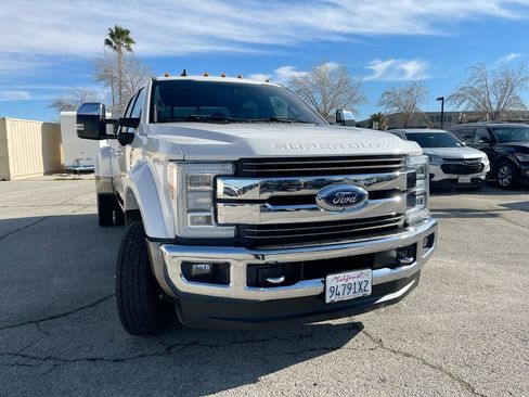 Used 2019 Ford F450 King Ranch w/ King Ranch Ultimate Package image 3