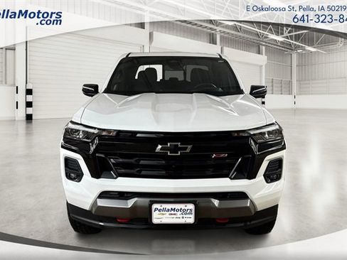 Used 2024 Chevrolet Colorado Z71 w/ Z71 Convenience Package 2 image 7