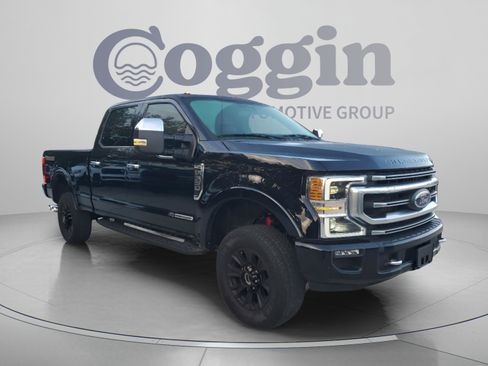 Used 2021 Ford F350 Platinum w/ Tremor Off-Road Package AWD/4WD image 4