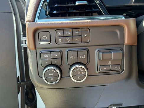 New 2026 Chevrolet Tahoe High Country w/ LPO, Illumination Package AWD/4WD image 17