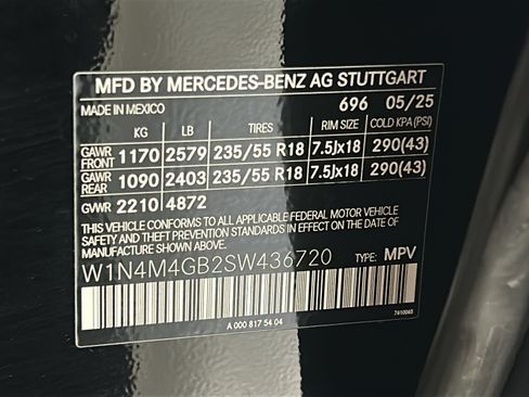 Certified 2025 Mercedes-Benz GLB 250 image 35