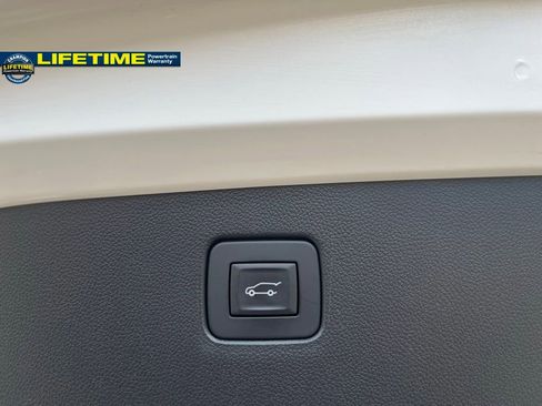 Used 2024 Buick Envista Preferred w/ Convenience I Package image 10