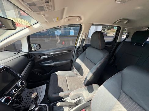 Used 2018 Honda Fit Sport image 13