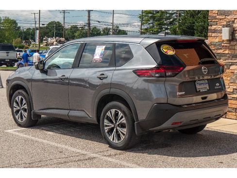 Used 2023 Nissan Rogue SV AWD/4WD image 5