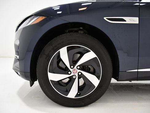Used 2022 Jaguar F-PACE S image 7