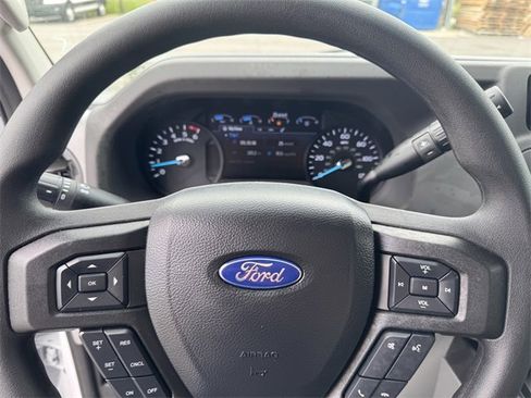 New 2026 Ford E-450 and Econoline 450 Super Duty w/ Power Equipment Group image 25