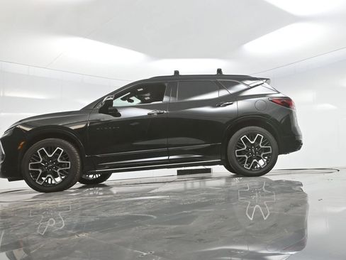 Used 2024 Chevrolet Blazer RS w/ Driver Confidence II Package image 46