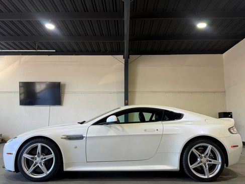 Used 2016 Aston Martin V8 Vantage S RWD image 9
