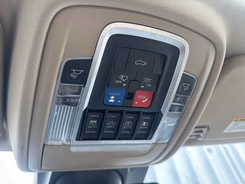 Used 2020 RAM 1500 Limited image 22