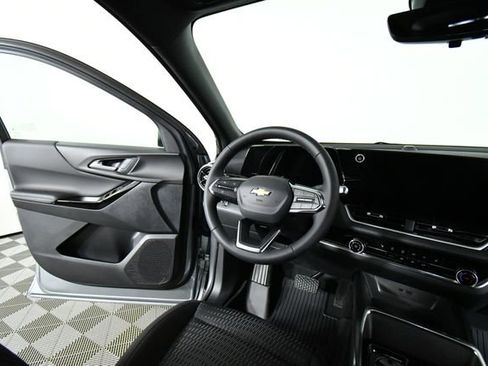 New 2026 Chevrolet Equinox LT w/ Safety and Technology Package image 19