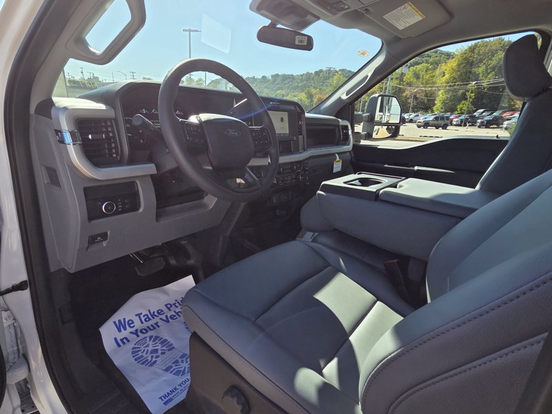 New 2027 Ford F550 4x4 Crew Cab Super Duty w/ XL Chrome Package image 22