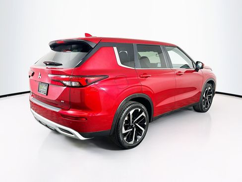 Used 2024 Mitsubishi Outlander SE image 9