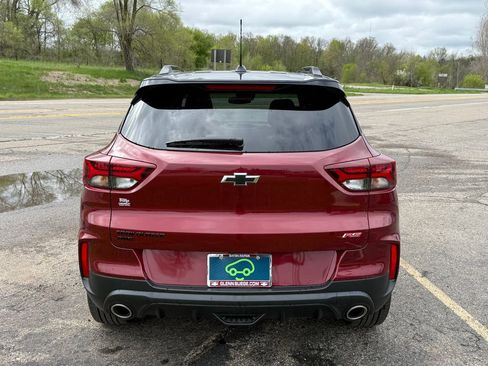 Certified 2023 Chevrolet TrailBlazer RS w/ Sun and Liftgate Package AWD/4WD image 8