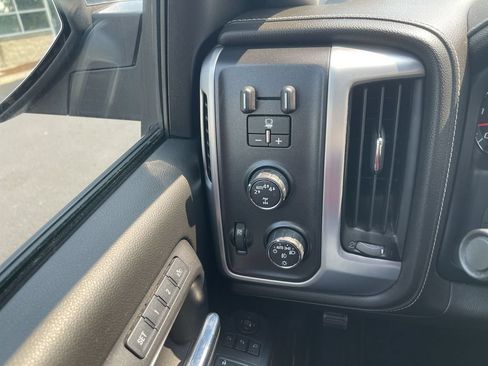 Used 2017 GMC Sierra 1500 SLT w/ SLT Premium Package AWD/4WD image 17