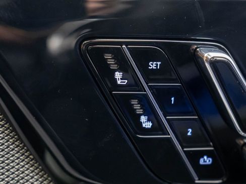 New 2026 Cadillac Optiq Sport 1 image 27