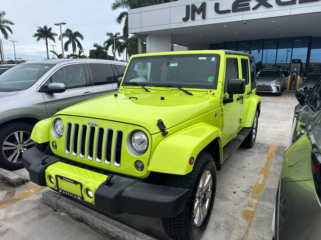 Used 2017 Jeep Wrangler Unlimited Sahara w/ Connectivity Group AWD/4WD image 3