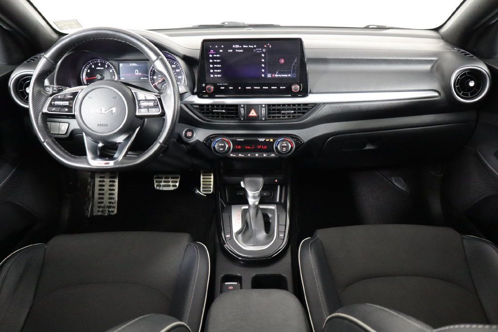 Used 2024 Kia Forte GT-Line w/ GT-Line Premium Package FWD image 13