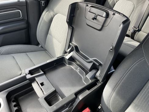 Certified 2022 RAM 1500 Big Horn image 30