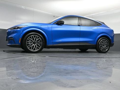 Certified 2025 Ford Mustang Mach-E Premium AWD/4WD image 41