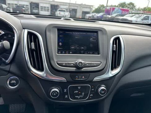 Used 2022 Chevrolet Equinox LT w/ LPO, Floor Liner Package AWD/4WD image 9