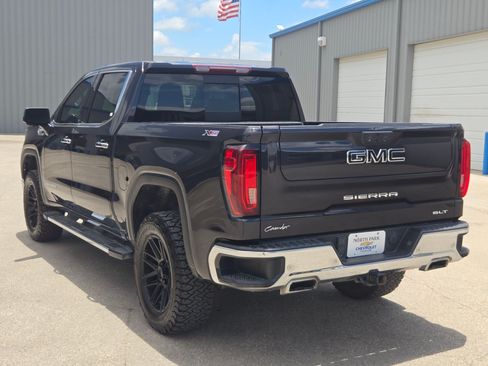Used 2022 GMC Sierra 1500 SLT AWD/4WD image 5