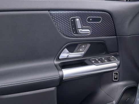 New 2026 Mercedes-Benz GLA 250 4MATIC image 14