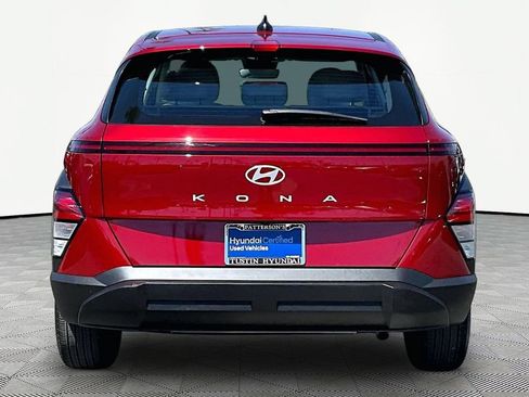 Certified 2024 Hyundai Kona SE FWD image 4