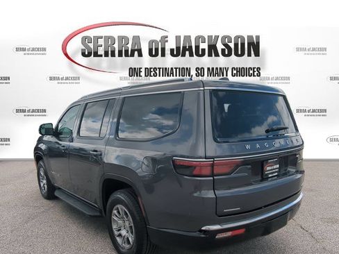 Used 2022 Jeep Wagoneer Series I AWD/4WD image 6