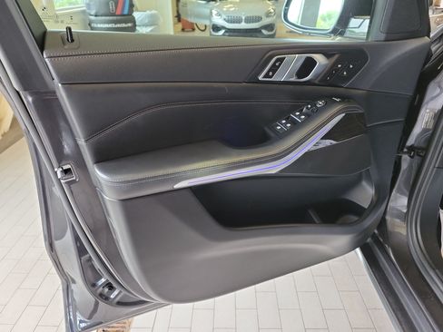 Used 2023 BMW X5 xDrive40i AWD/4WD image 15