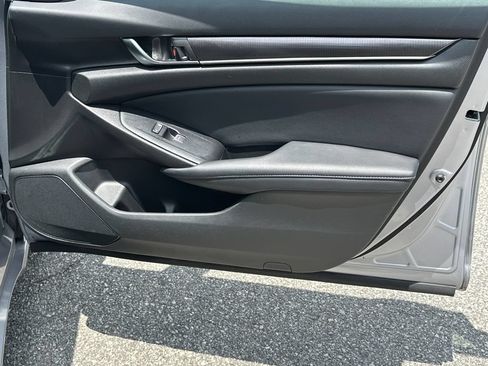Used 2022 Honda Accord Sport image 14