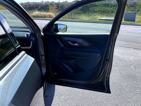 Used 2020 GMC Terrain SLT w/ Preferred Package image 16