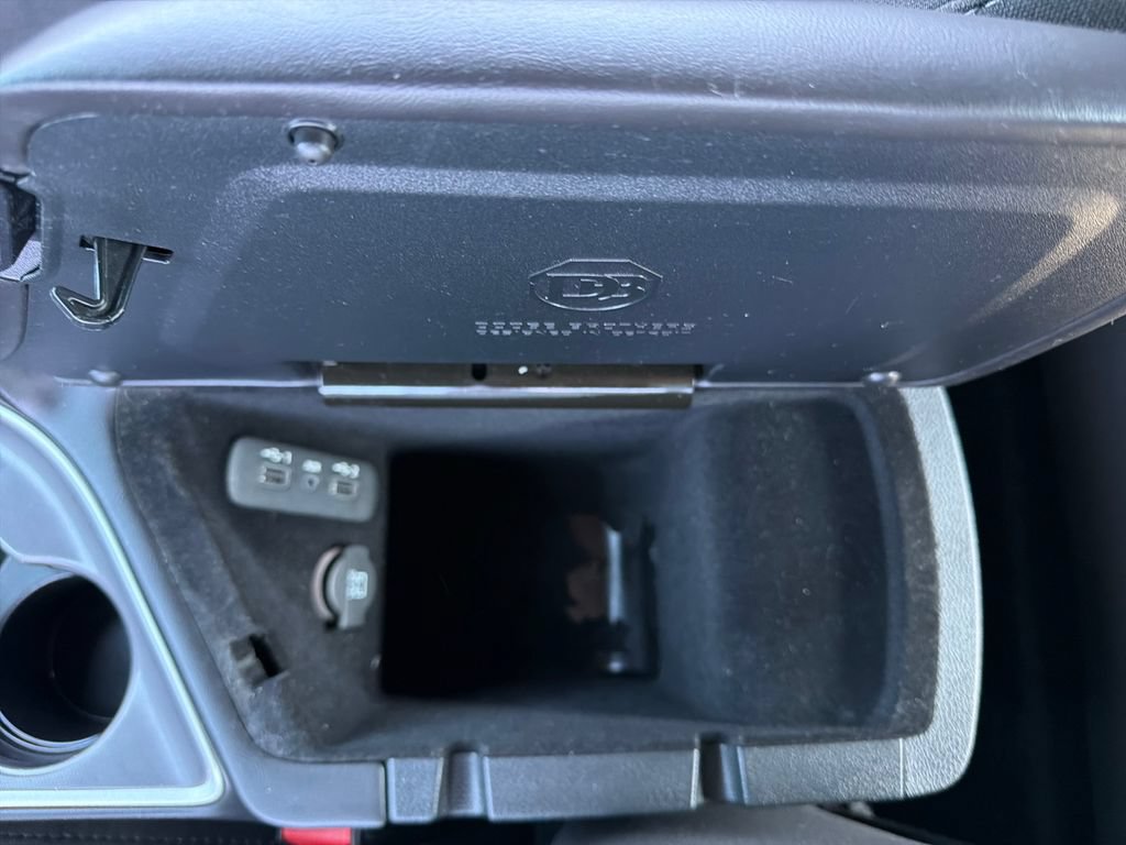 Used 2019 Dodge Challenger SXT RWD image 25