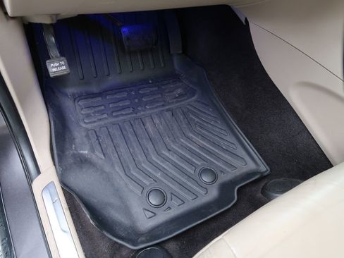 Used 2016 Jeep Grand Cherokee Limited image 13