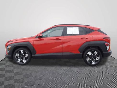 Used 2025 Hyundai Kona SEL FWD image 2