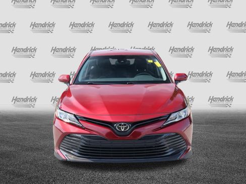 Used 2018 Toyota Camry LE w/ Convenience Package FWD image 3