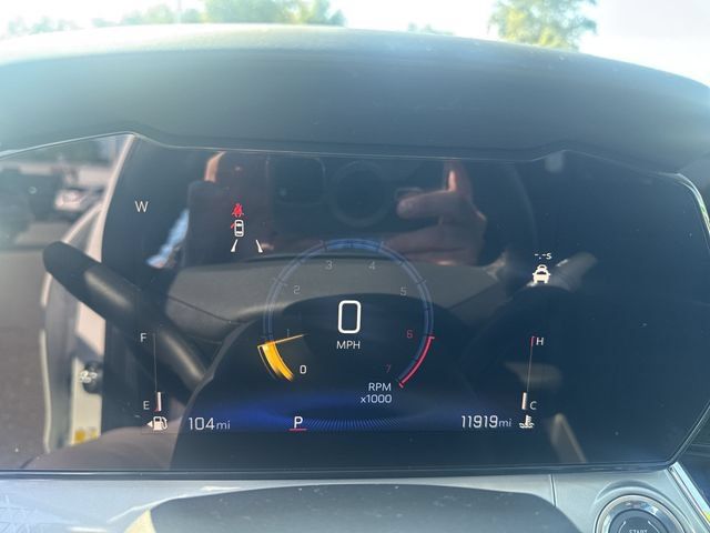 Used 2025 Chevrolet Trax LT w/ Driver Confidence Package FWD image 11