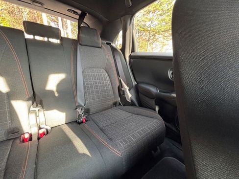 Used 2025 Honda HR-V Sport image 38