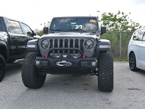 Used 2021 Jeep Gladiator Rubicon AWD/4WD image 4