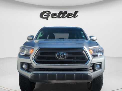 Used 2023 Toyota Tacoma SR5 AWD/4WD image 2