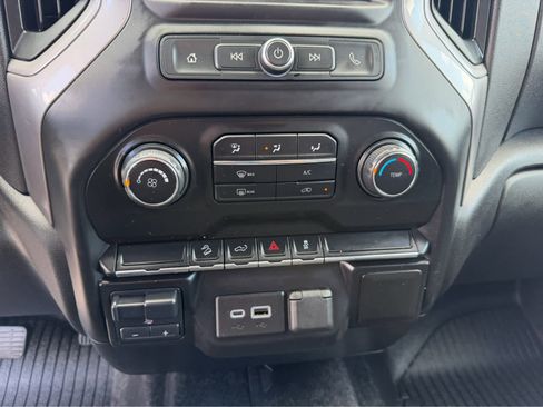 Used 2021 Chevrolet Silverado 1500 Custom Trail Boss w/ LPO, Dark Essentials Package image 19