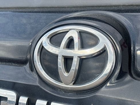 Used 2017 Toyota 4Runner SR5 image 28