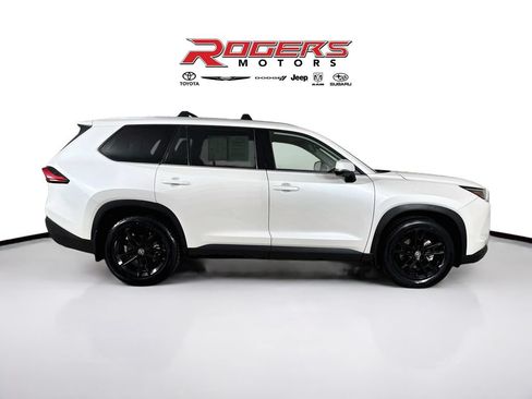 Certified 2024 Toyota Grand Highlander AWD image 14