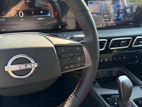 New 2026 Nissan Sentra SR FWD image 19